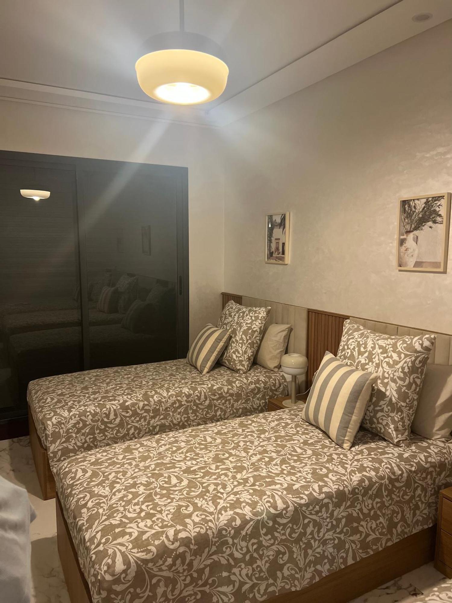 Fun And Sun - Appartement De Luxe - Dahomey Beach - 布兹尼盖 外观 照片